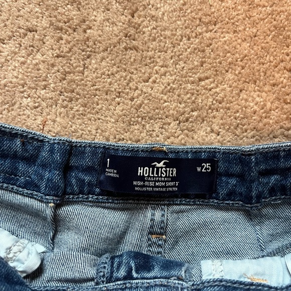 Hollister Women’s Denim Jean Shorts - Picture 2 of 3